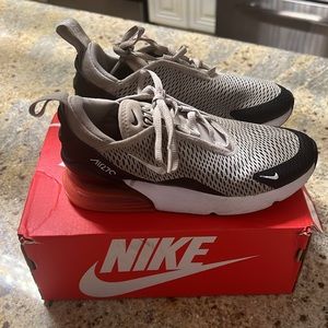 Kids Nike Air Max 270 Black,Gray and Fuchsia Size 1